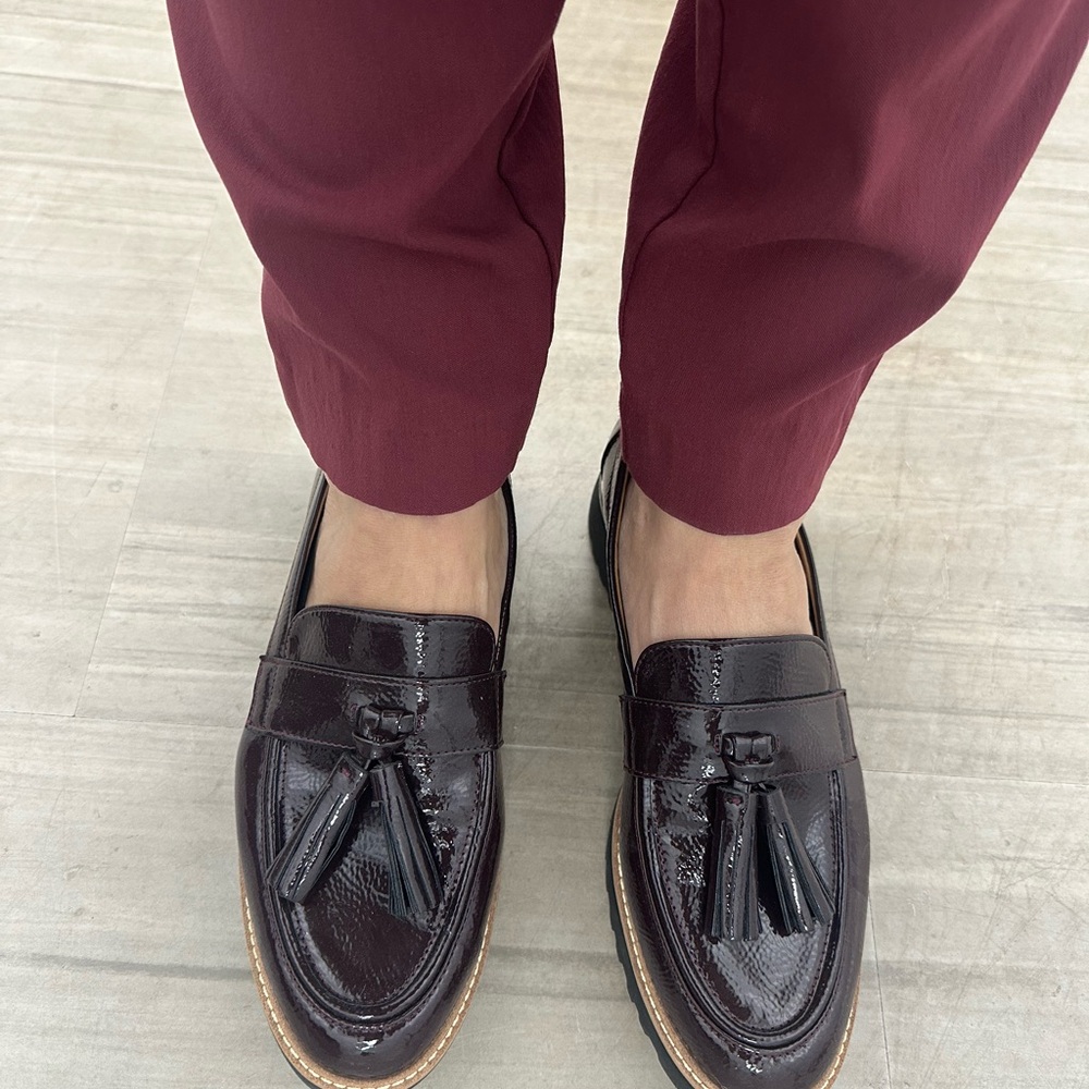 Franco Sarto Women's Tassel Loafers in Rich Burgundy/Brown-Sz 8 - Picture 13 of 13